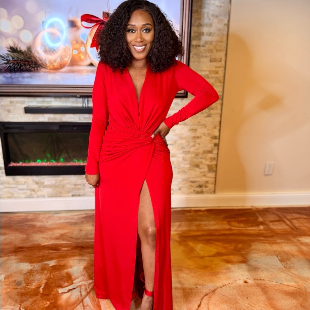 Elegant Red Maxi Dress